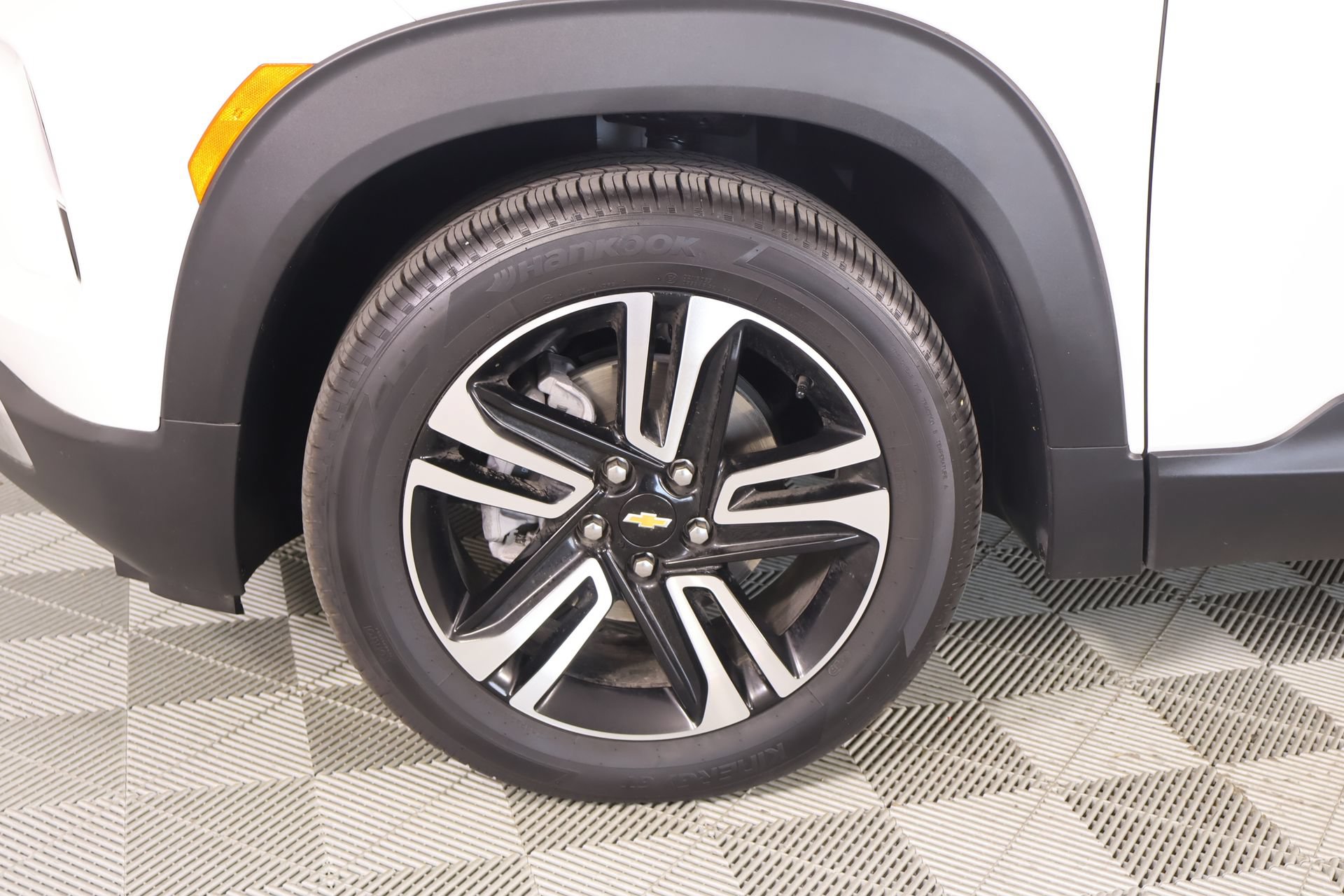 Used 2026 Chevrolet TrailBlazer LT w/ Convenience Package FWD image 17