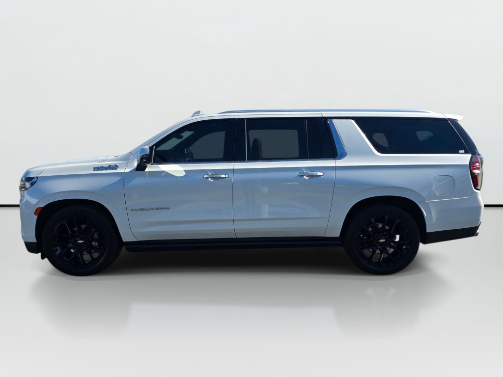 Used 2024 Chevrolet Suburban High Country AWD/4WD image 4