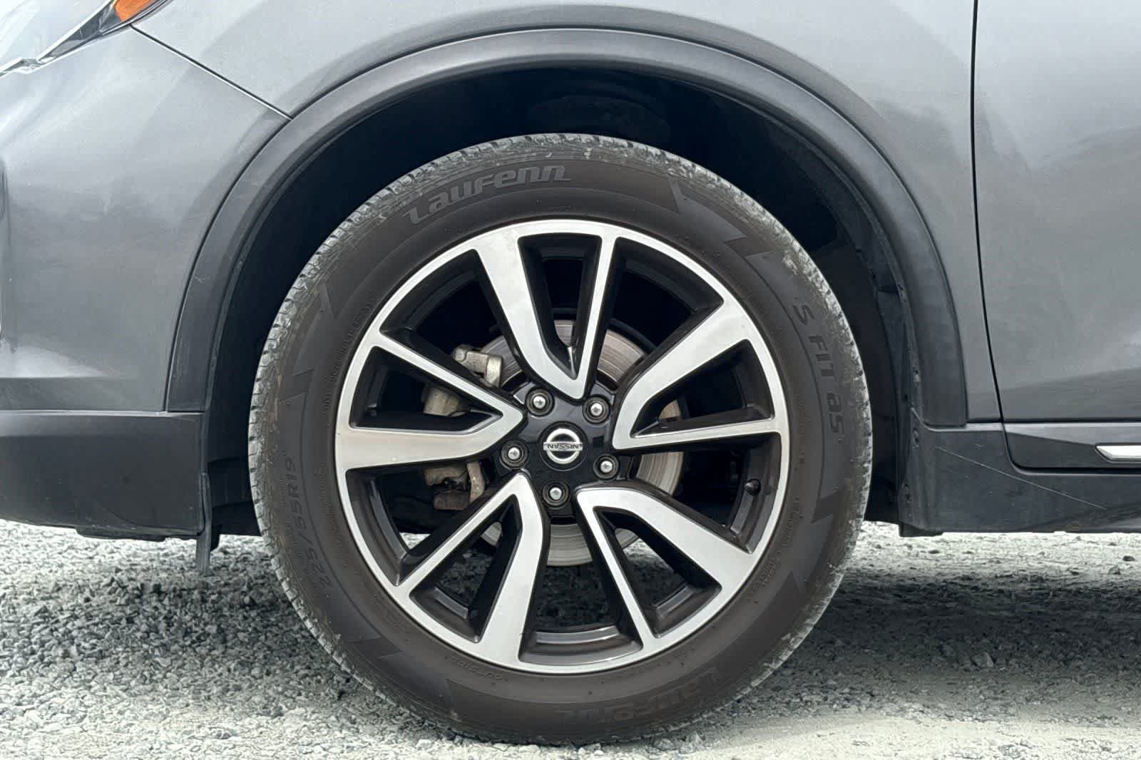 Used 2019 Nissan Rogue SL FWD image 12