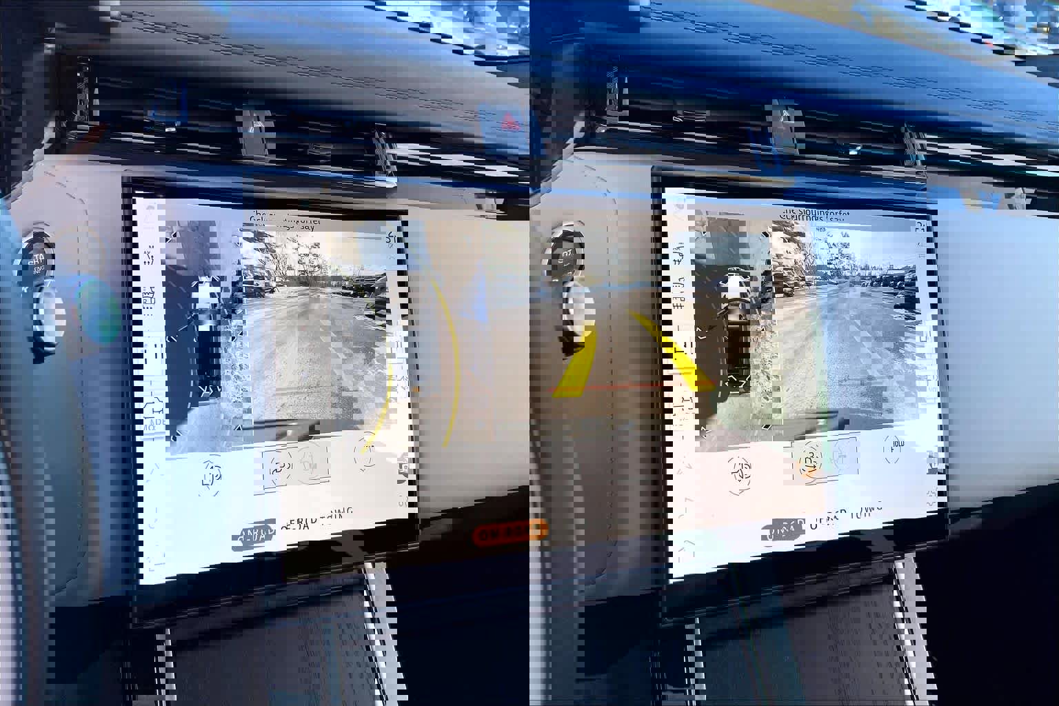 Certified 2026 Land Rover Range Rover Velar Dynamic SE image 28