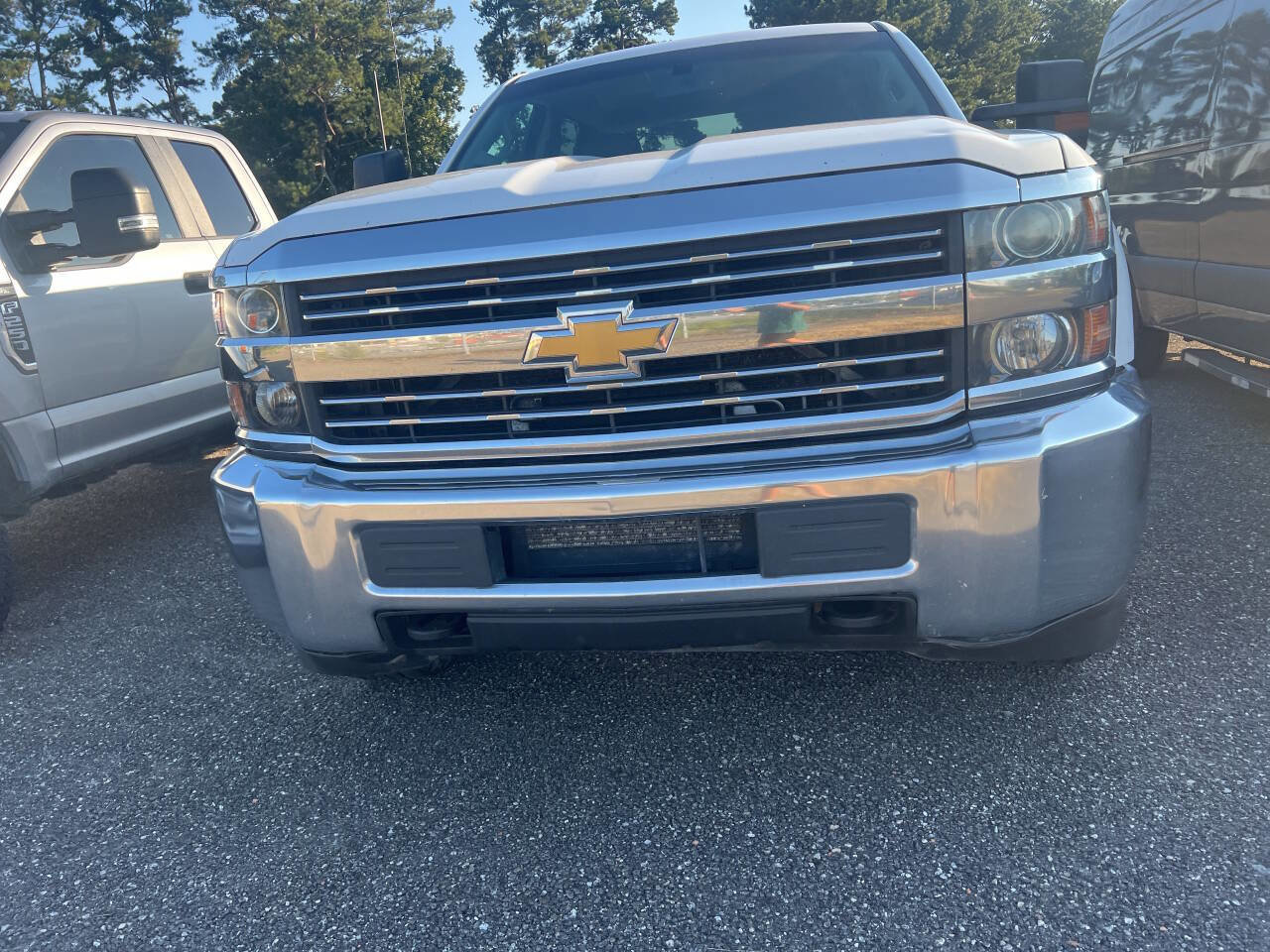 Used 2018 Chevrolet Silverado 2500 W/T w/ WT Convenience Package AWD/4WD image 2