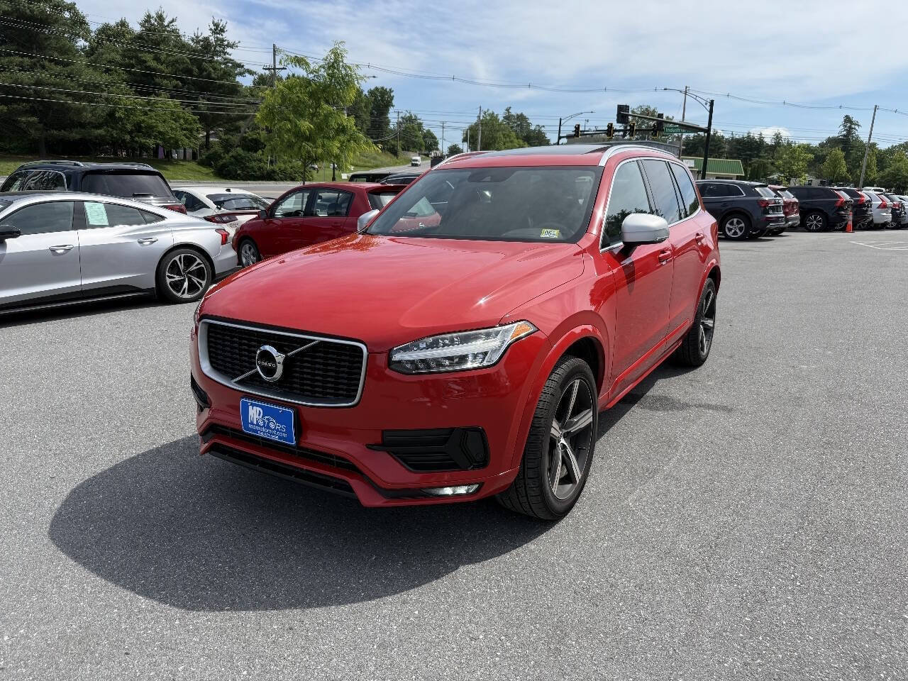 Used 2016 Volvo XC90 T6 R-Design w/ Protection Package Plus AWD/4WD image 2