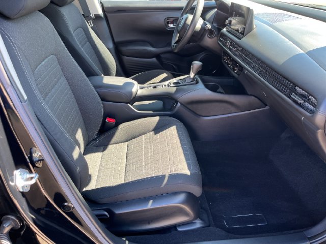 Certified 2024 Honda HR-V LX image 24