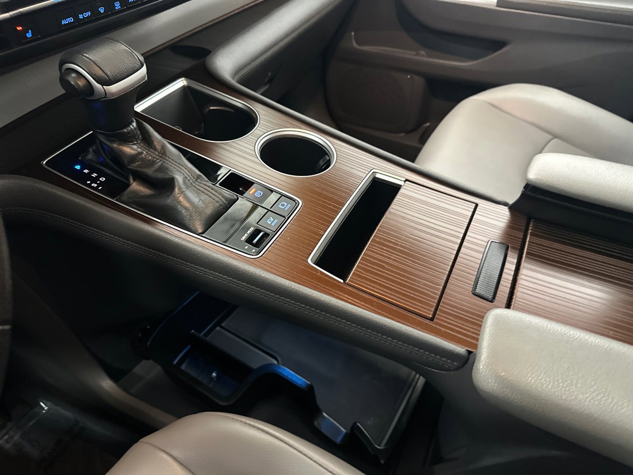 Used 2021 Toyota Sienna XLE image 33