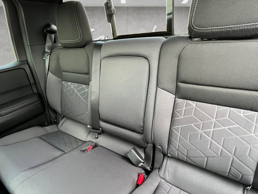 New 2026 Nissan Frontier SV w/ Tow Package image 22