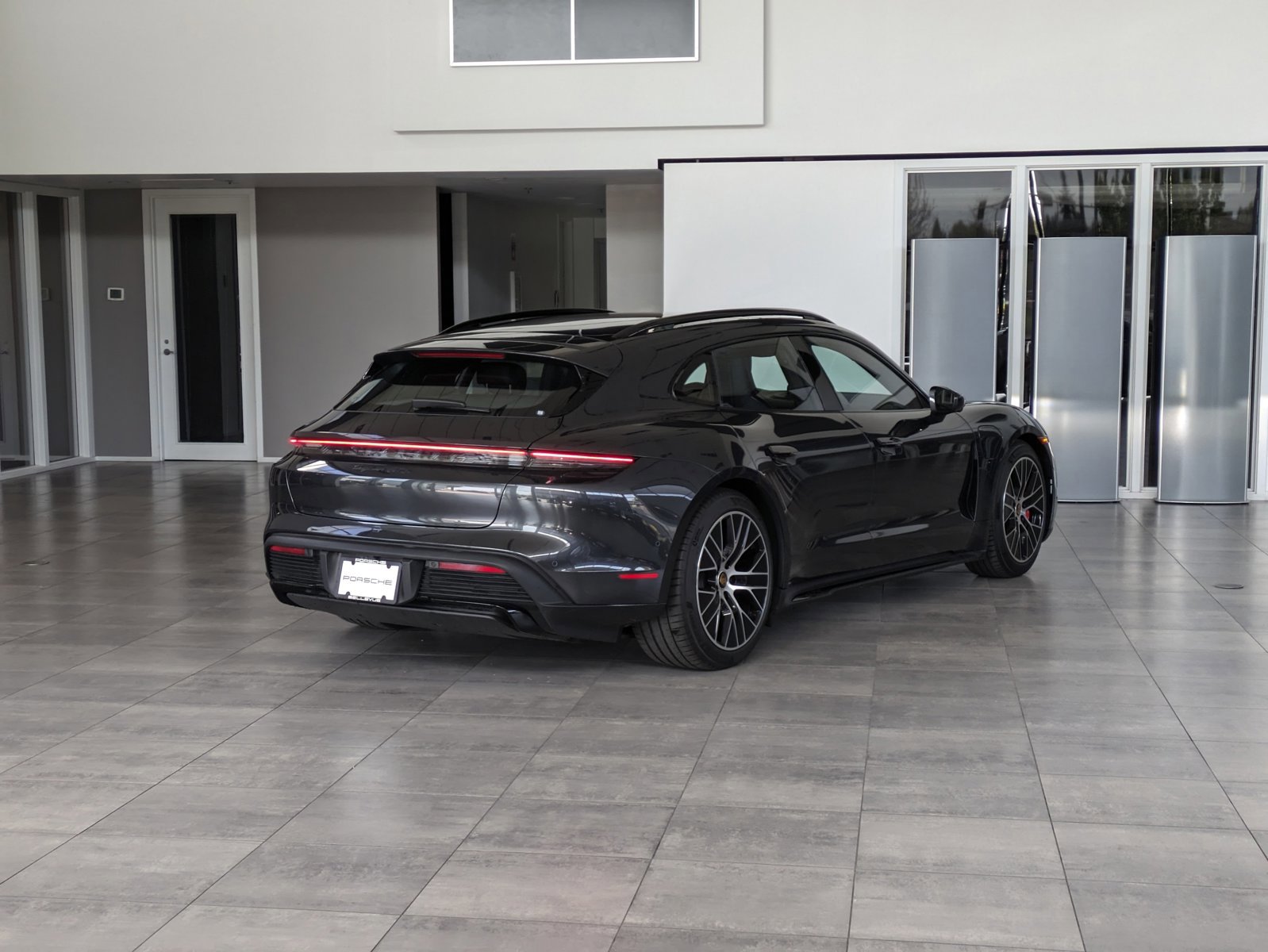 Used 2023 Porsche Taycan GTS AWD/4WD image 2
