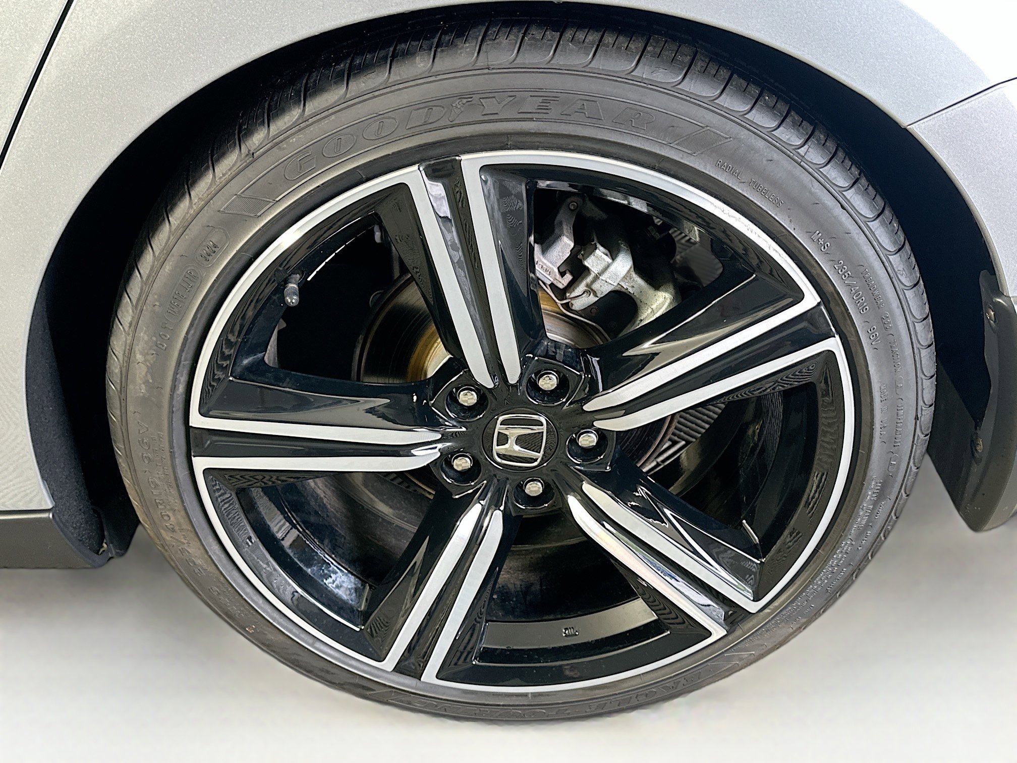 Used 2025 Honda Accord Sport image 11