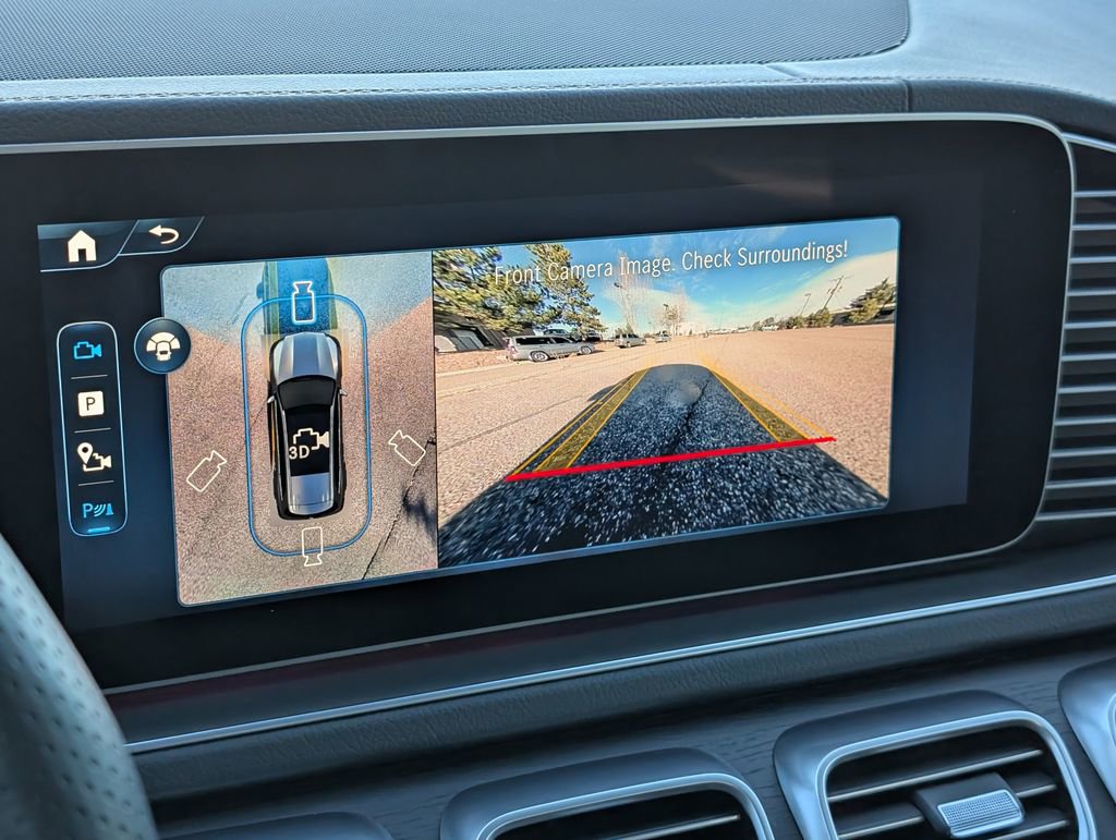 Used 2025 Mercedes-Benz GLS 580 4MATIC image 17