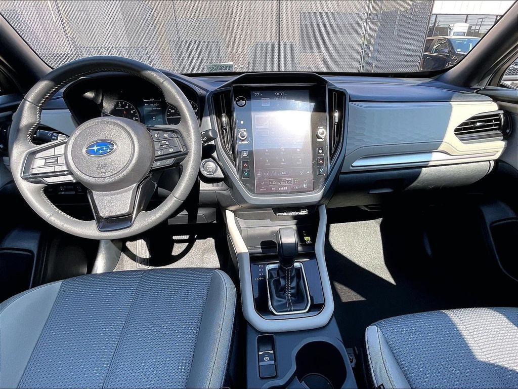 Used 2025 Subaru Forester Premium AWD/4WD image 21