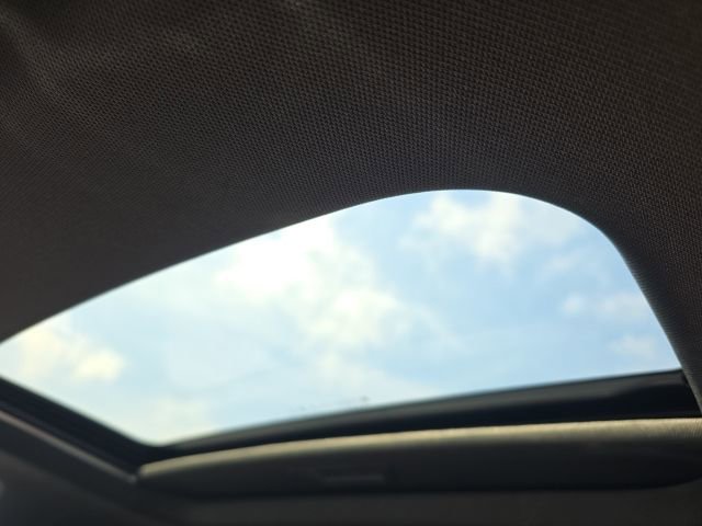 New 2026 Chevrolet Trax RS w/ Sunroof Package image 26