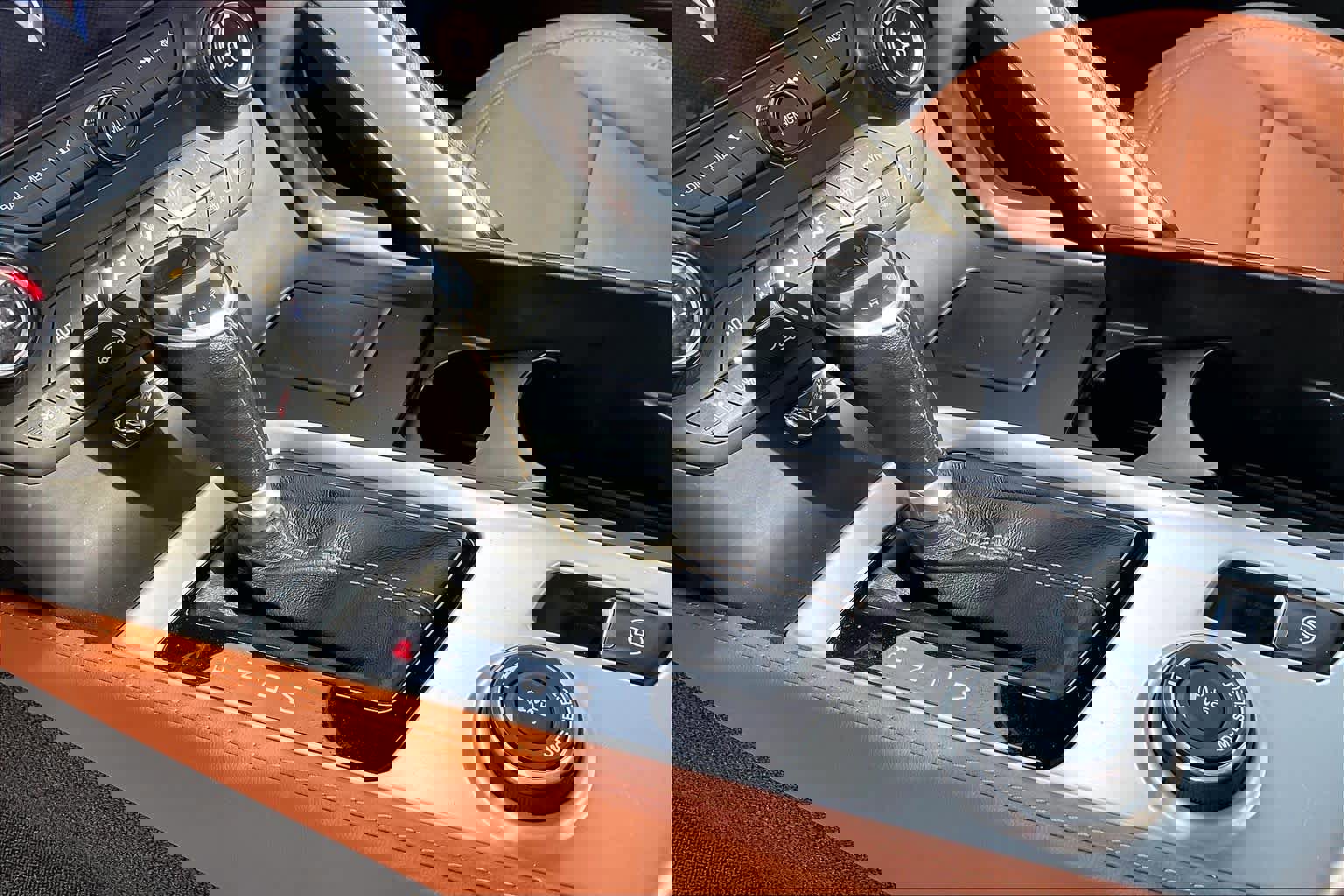 Used 2016 Chevrolet Corvette Stingray Convertible w/ 2LT Preferred Equipment Group image 15