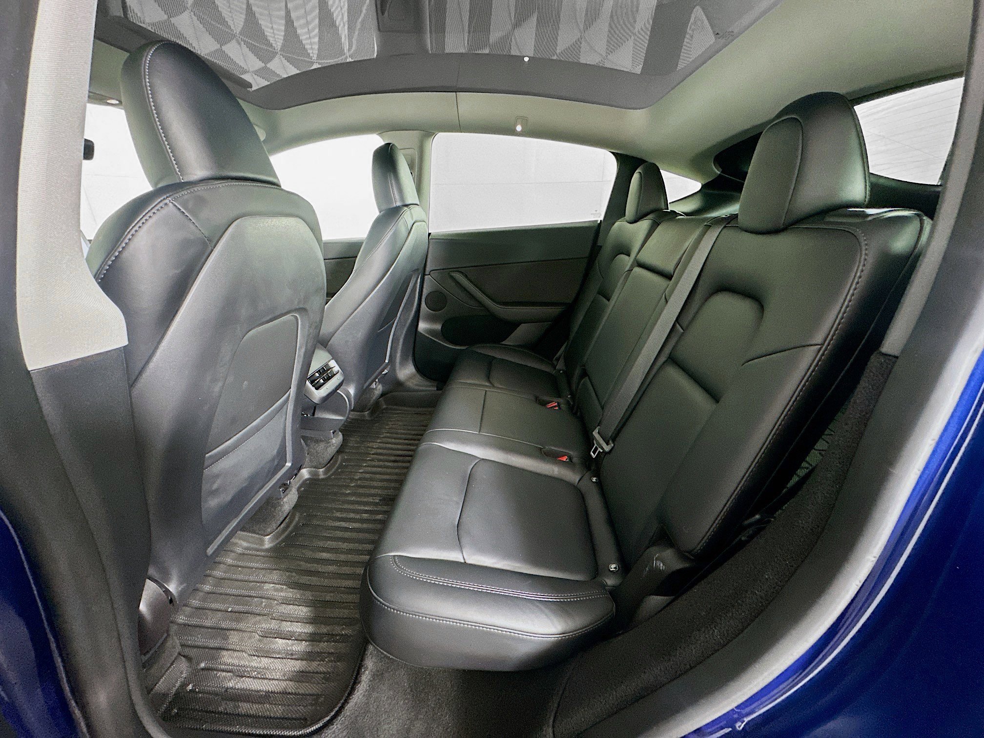 Used 2023 Tesla Model Y Long Range image 25