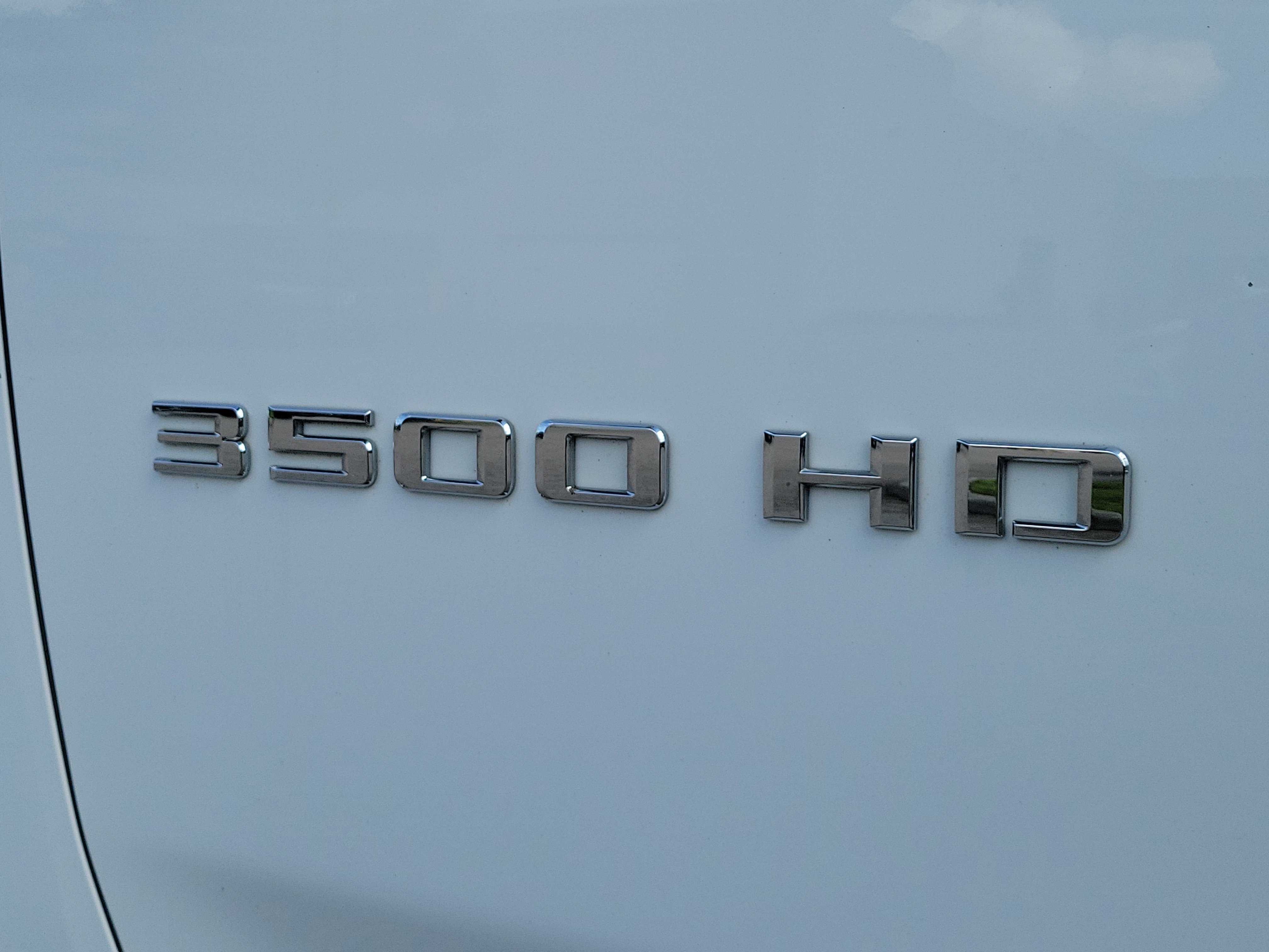 Used 2022 Chevrolet Silverado 3500 LTZ w/ LTZ Plus Package AWD/4WD image 11