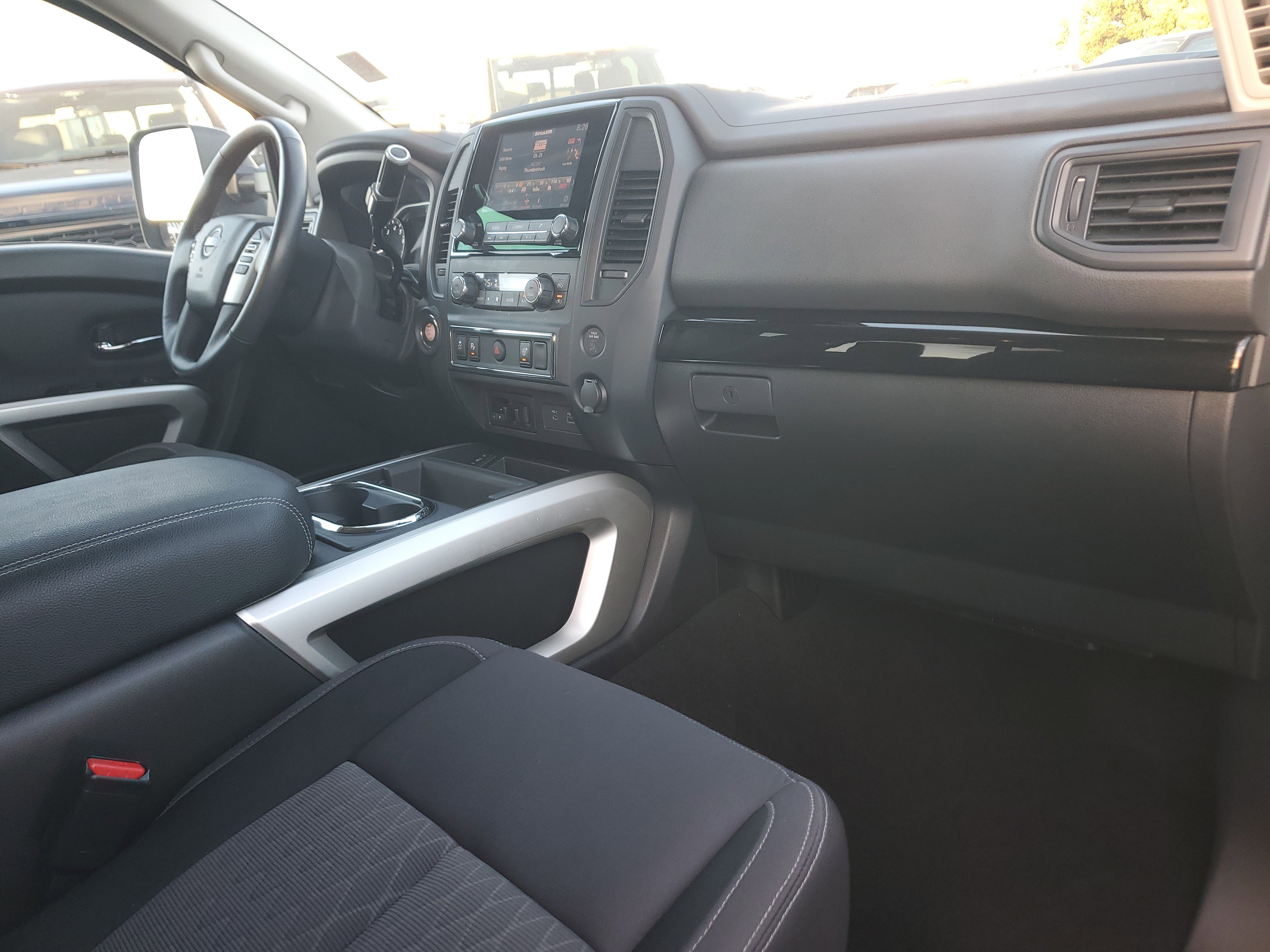 Certified 2024 Nissan Titan SV w/ SV Convenience Package image 17