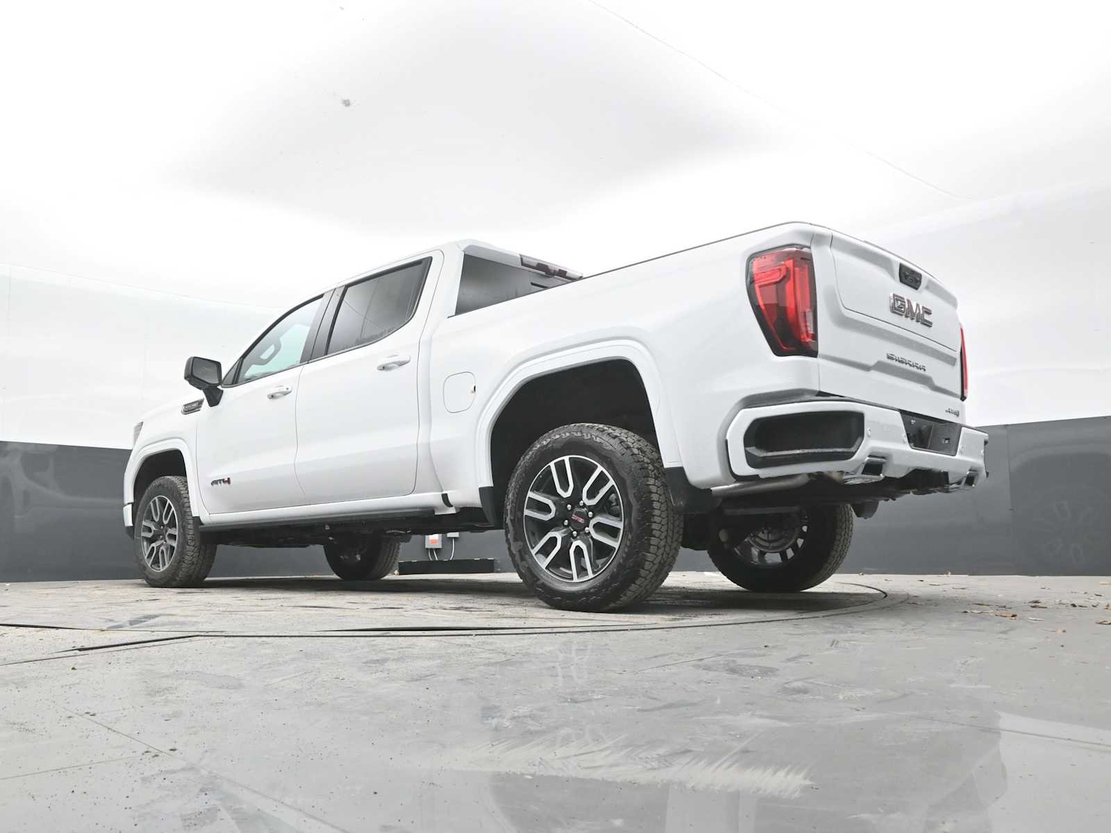 New 2026 GMC Sierra 1500 AT4 w/ AT4 Premium Package AWD/4WD image 36