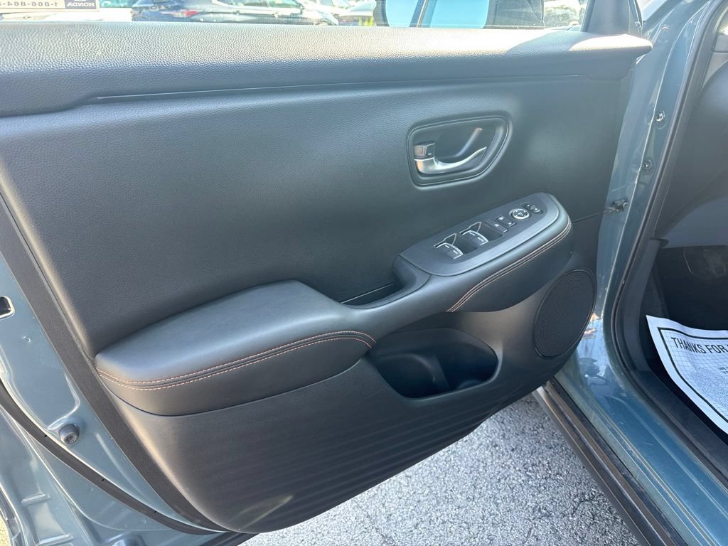 Used 2023 Honda HR-V Sport image 17