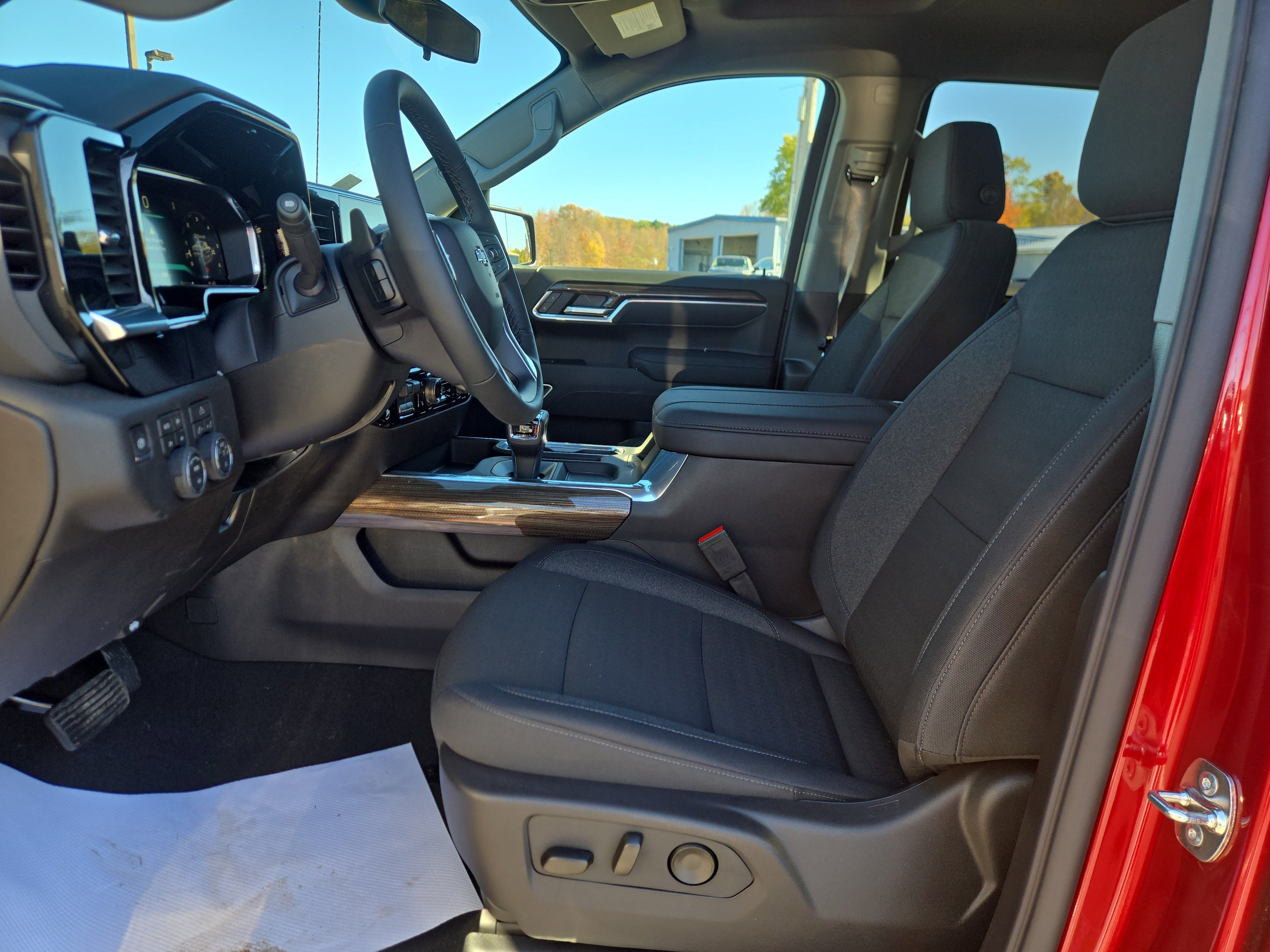 New 2026 Chevrolet Silverado 1500 RST w/ Z71 Off-Road Package image 12