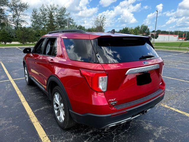 Certified 2022 Ford Explorer XLT w/ Equipment Group 202A AWD/4WD image 4