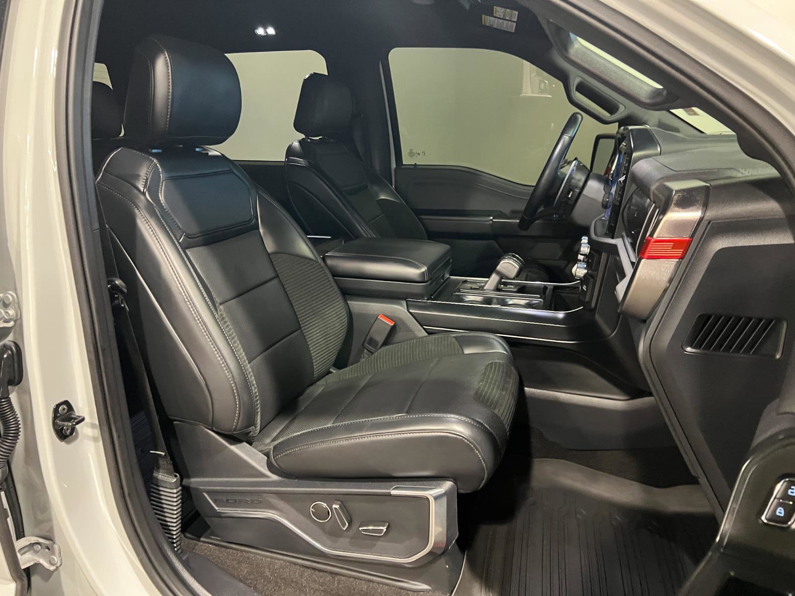 Used 2023 Ford F150 Raptor image 37