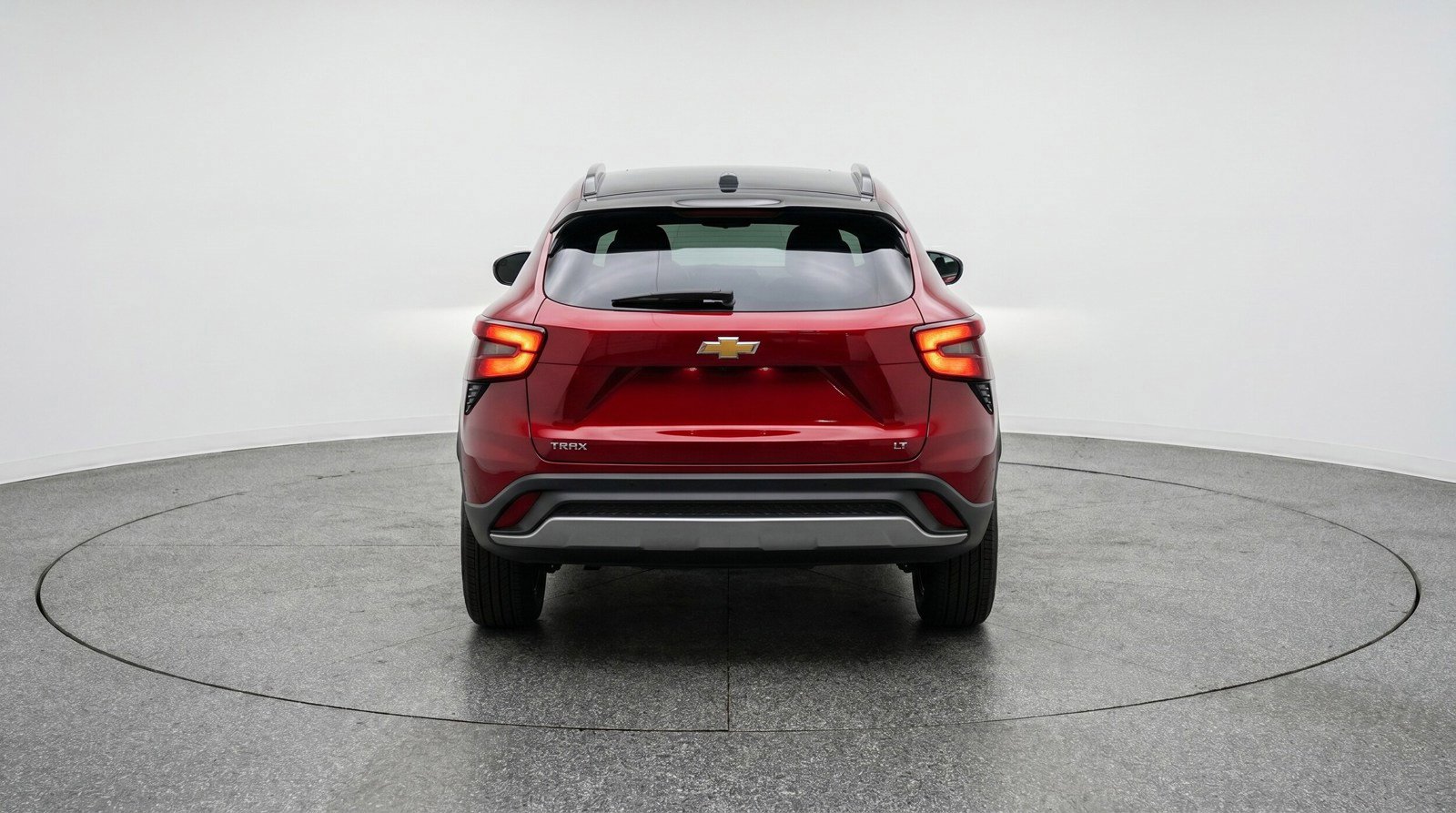 Used 2025 Chevrolet Trax LT FWD image 6