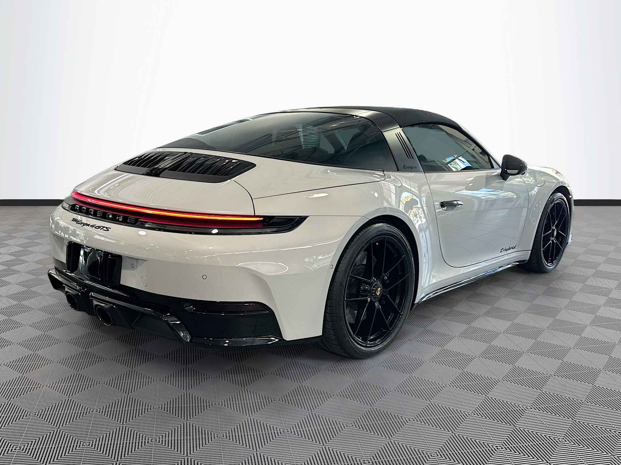 Used 2026 Porsche 911 Targa 4 GTS image 7