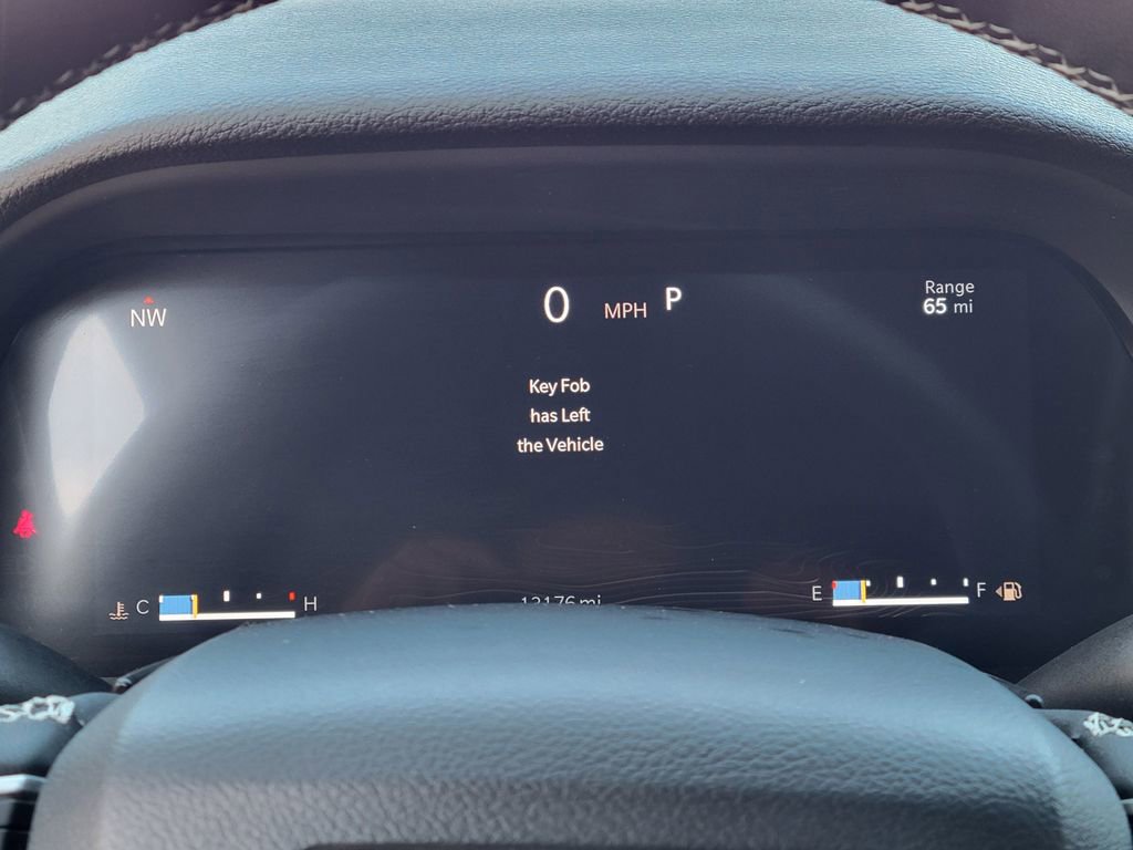 Used 2023 Jeep Grand Cherokee L Laredo AWD/4WD image 7