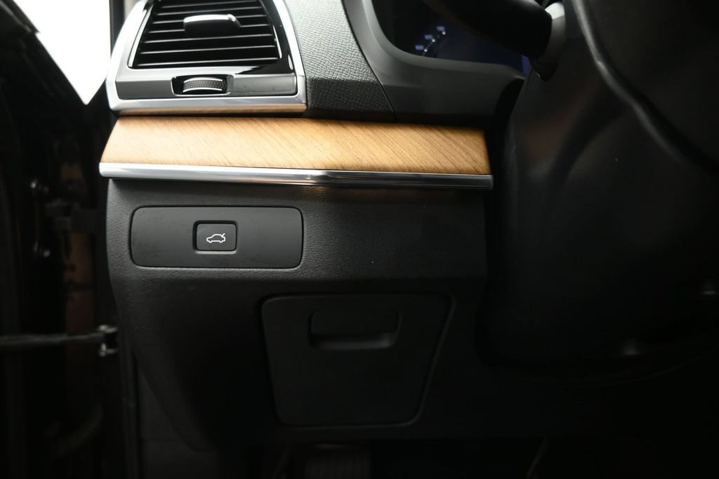 Used 2023 Volvo XC90 B6 Plus w/ Protection Package Premier AWD/4WD image 8