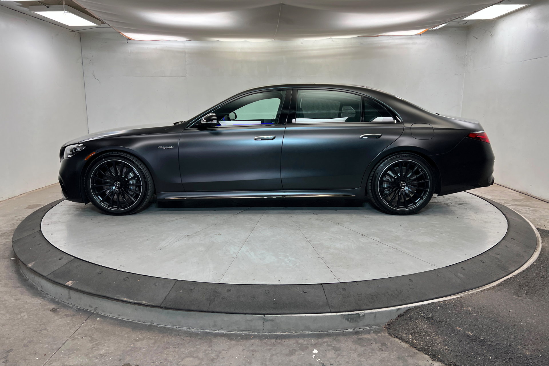 New 2026 Mercedes-Benz S 63 AMG S image 2