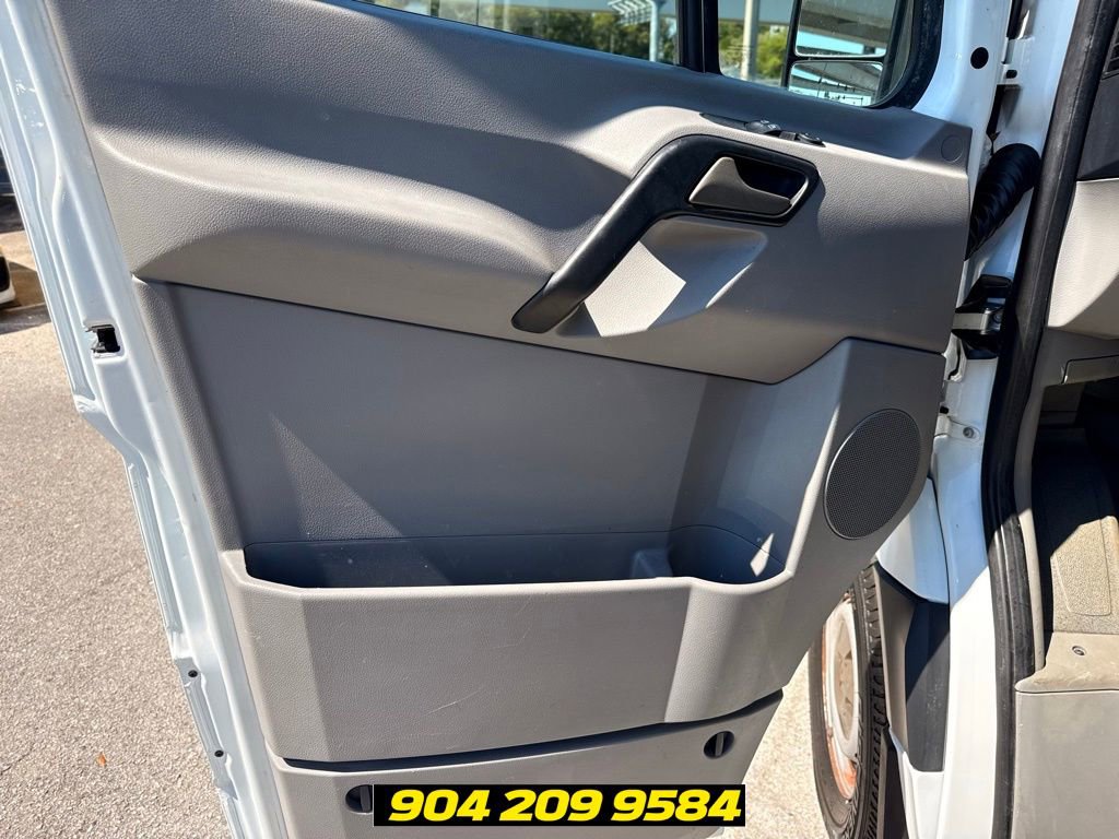 Used 2016 Mercedes-Benz Sprinter 2500 image 23