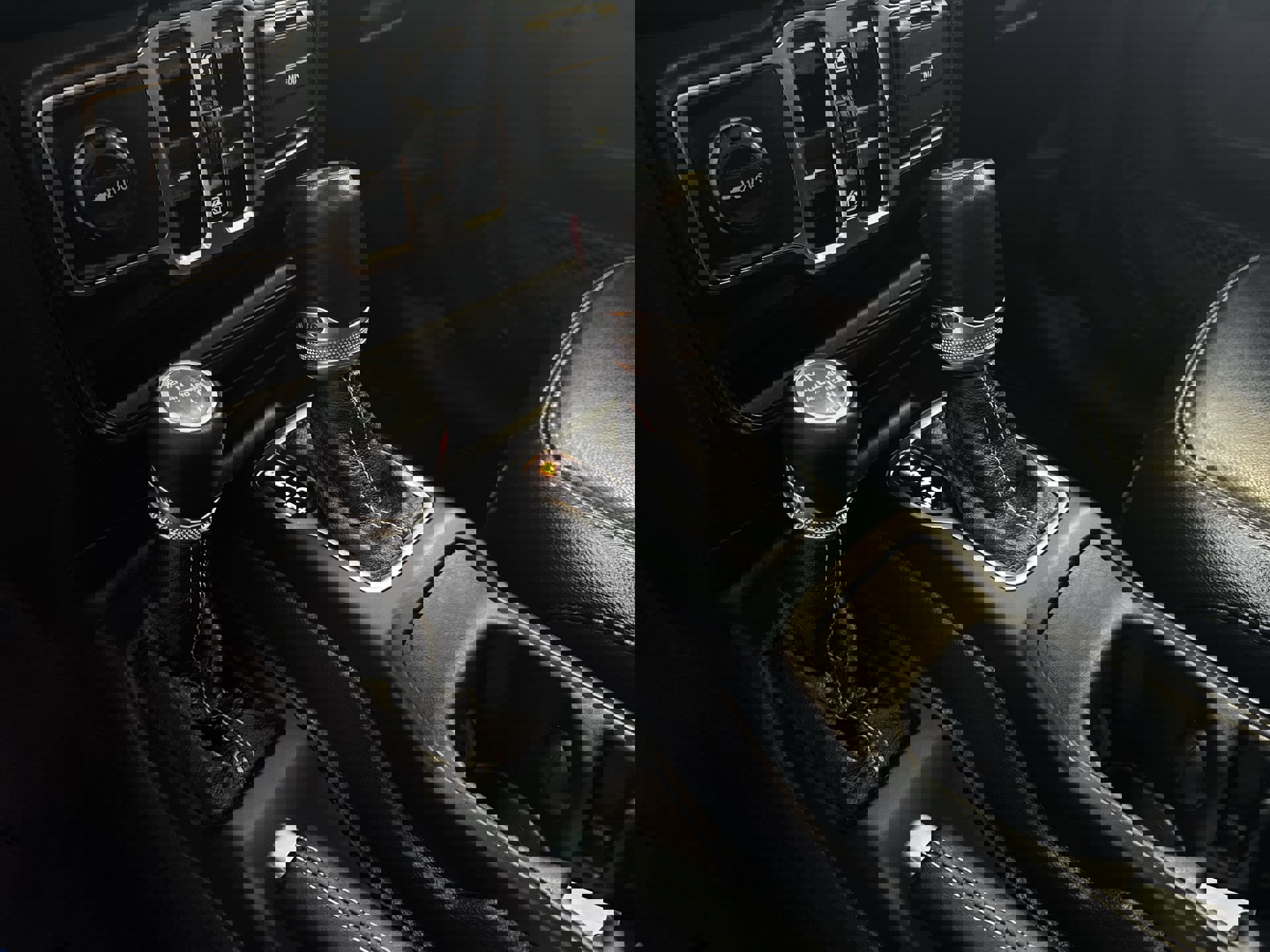 Used 2021 Jeep Wrangler Unlimited Sahara w/ Cold Weather Group image 16