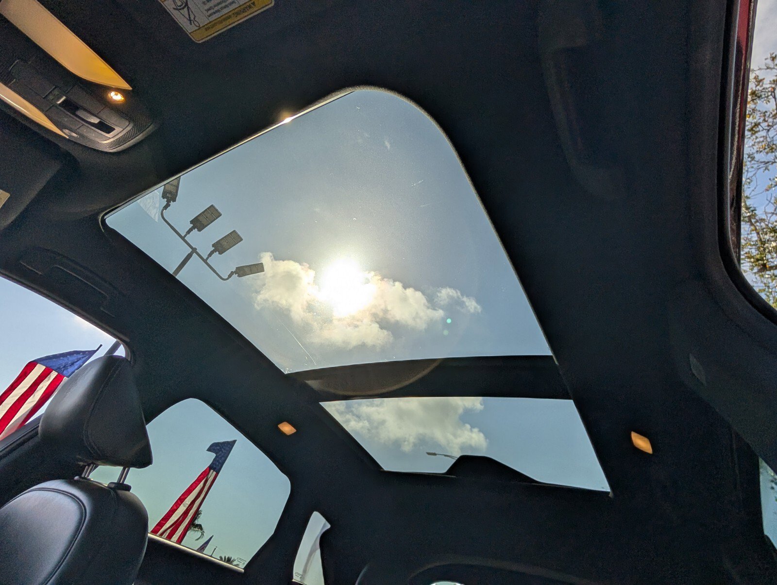 Used 2021 INFINITI QX50 Luxe w/ Appearance Package FWD image 22