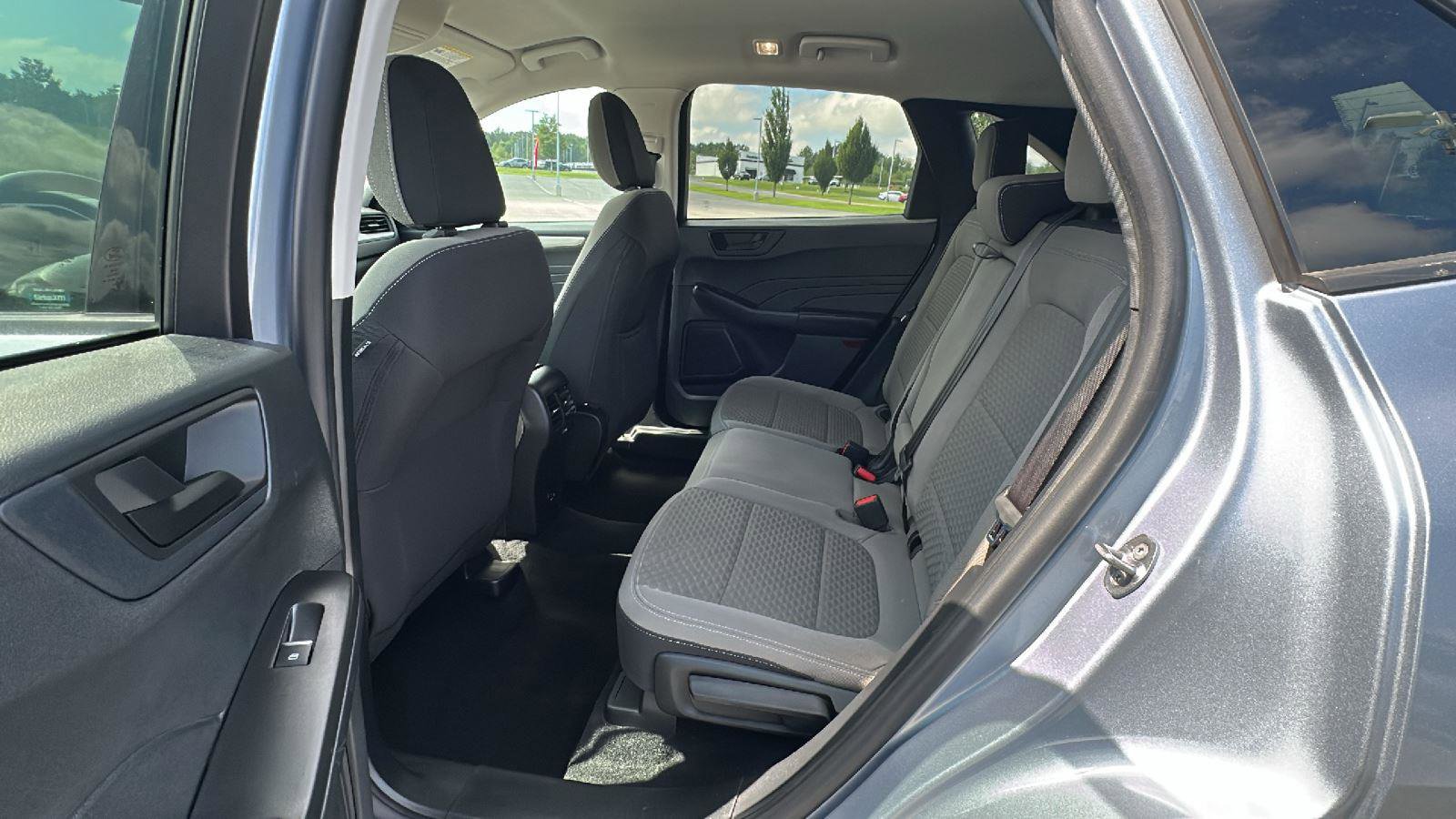 Used 2022 Ford Escape SE w/ Convenience Package image 23