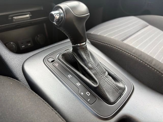 Used 2015 Kia Forte EX image 28