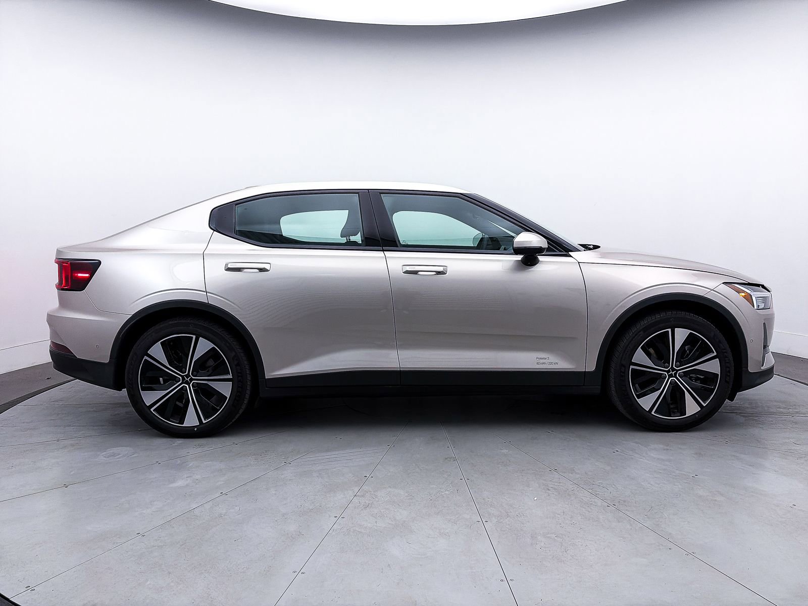Used 2024 Polestar Polestar 2 image 38