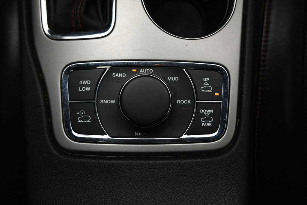 Used 2018 Jeep Grand Cherokee Trailhawk w/ Trailhawk Luxury Group AWD/4WD image 25