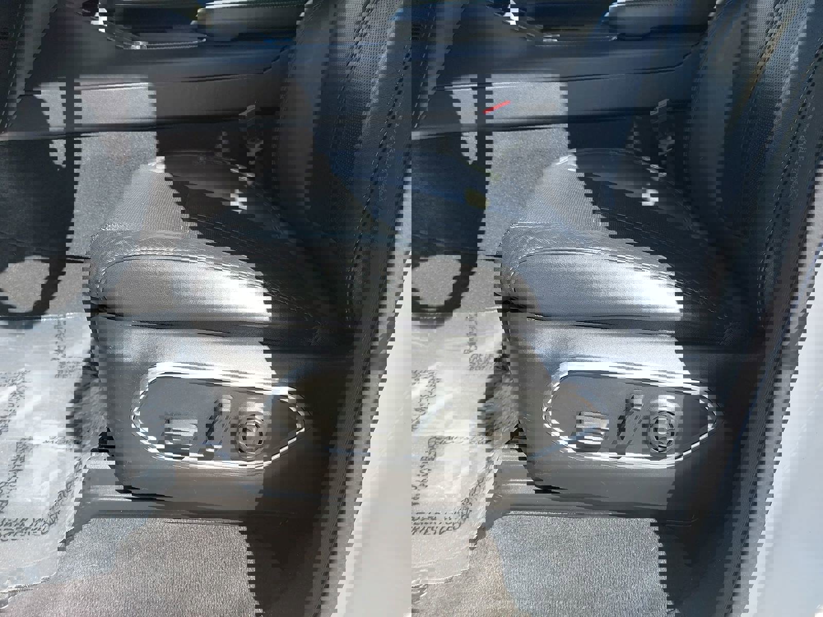 Used 2023 Jeep Wagoneer L Series II image 31