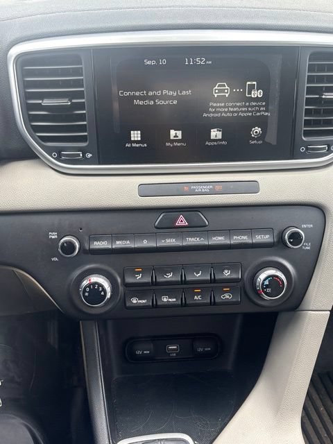Used 2020 Kia Sportage LX FWD image 12