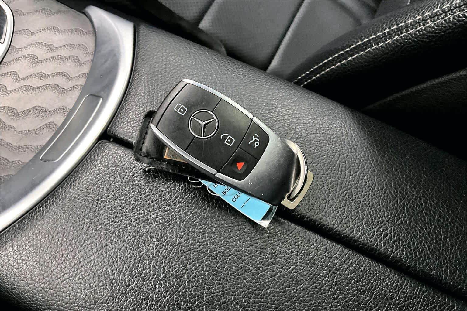 Used 2023 Mercedes-Benz GLC 300 4MATIC Coupe image 15