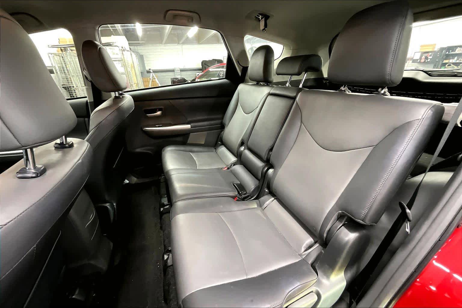 Used 2012 Toyota Prius V Five FWD image 18