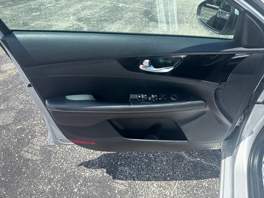 Used 2019 Kia Forte S FWD image 26