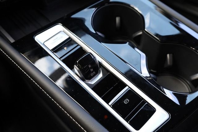 New 2026 Volkswagen Atlas SE image 17