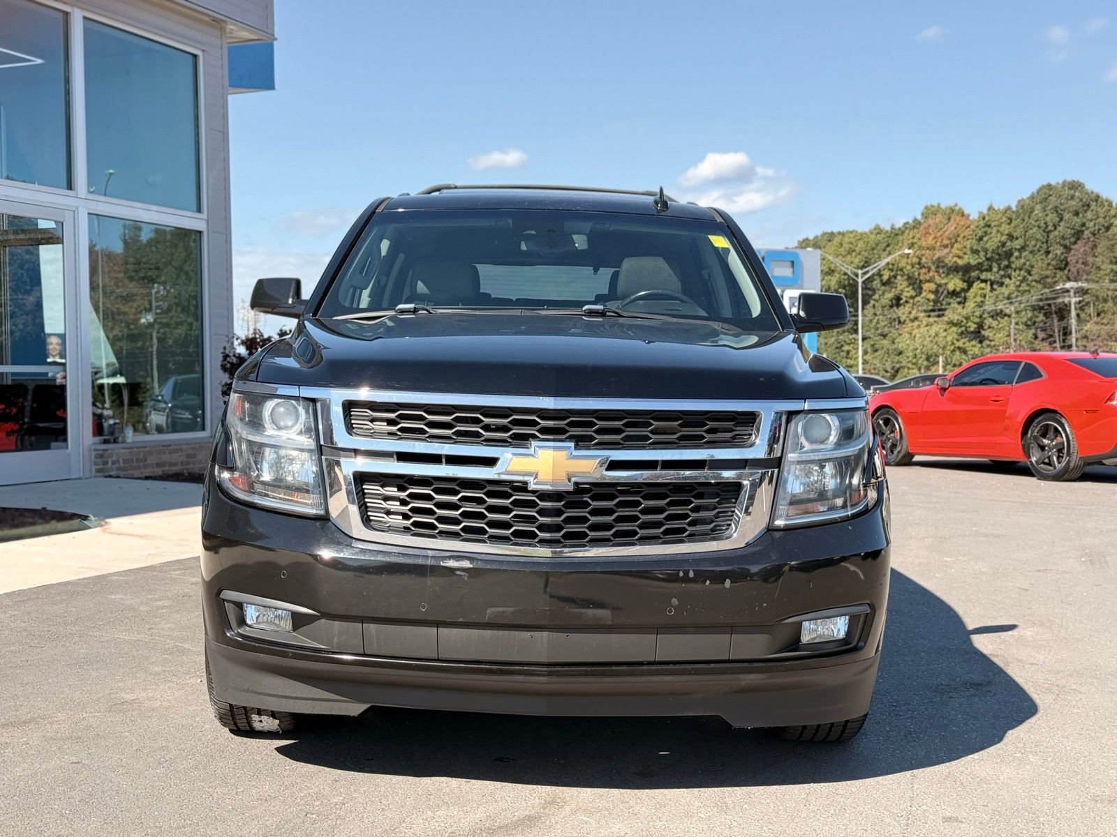 Used 2018 Chevrolet Tahoe LT image 2