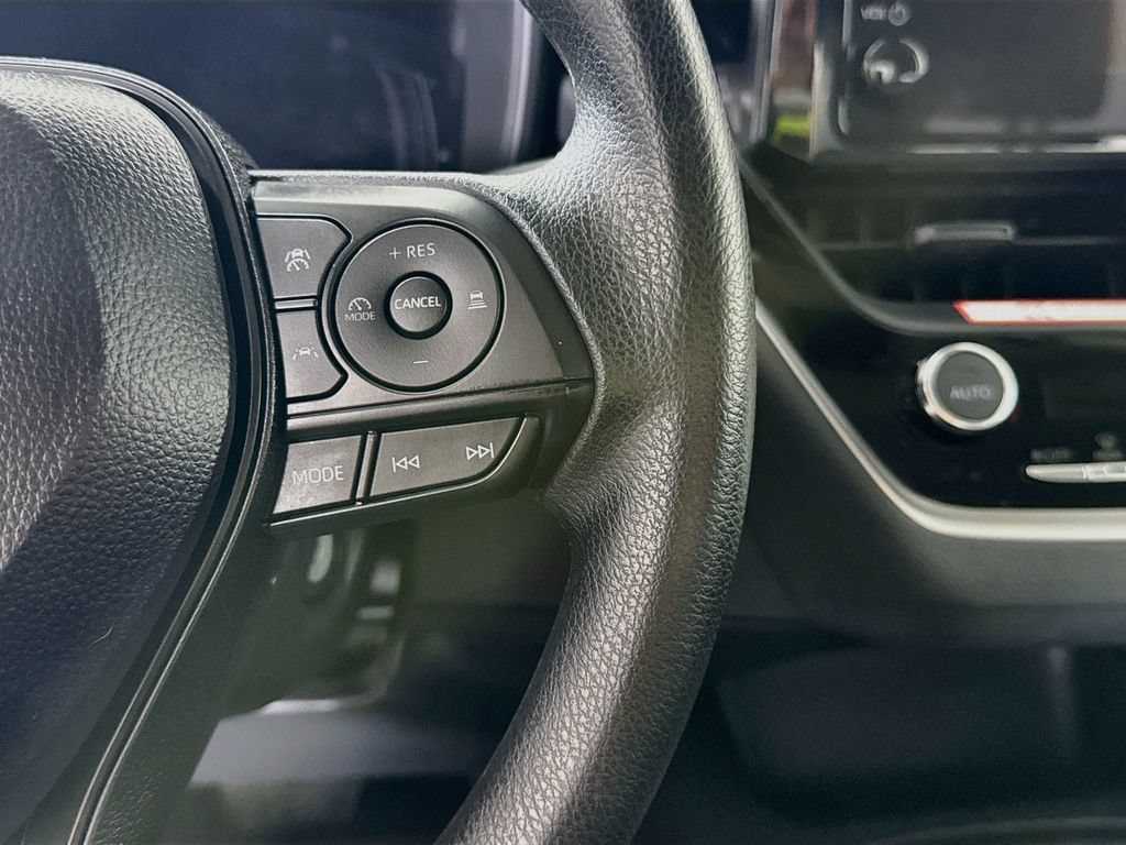 Certified 2026 Toyota Corolla LE FWD image 21