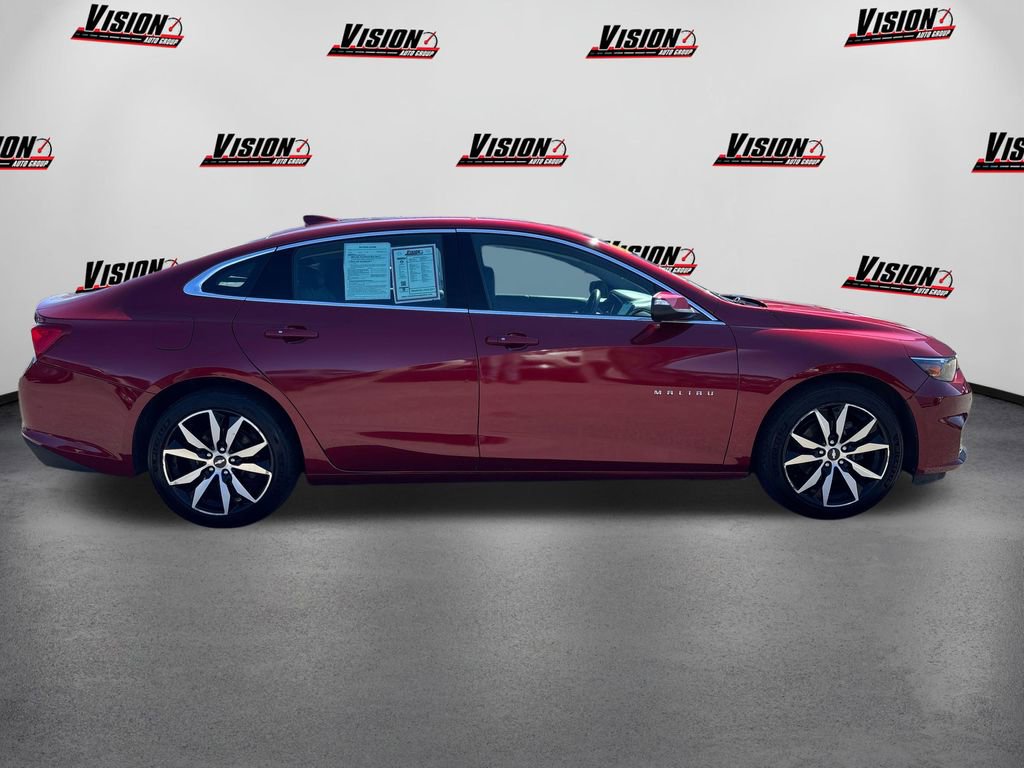 Used 2018 Chevrolet Malibu LT w/ Leather Package FWD image 4