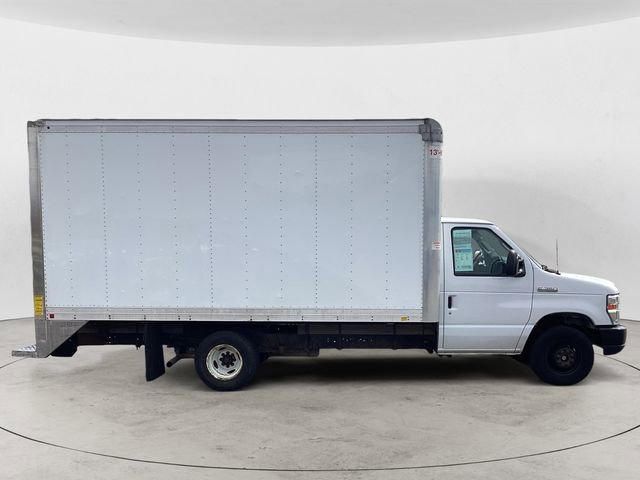 Used 2019 Ford E-350 and Econoline 350 Super Duty w/ Power Windows & Locks Group image 6