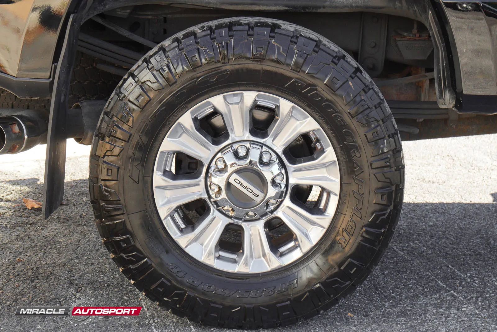 Used 2017 Ford F350 Lariat w/ Lariat Ultimate Package image 12