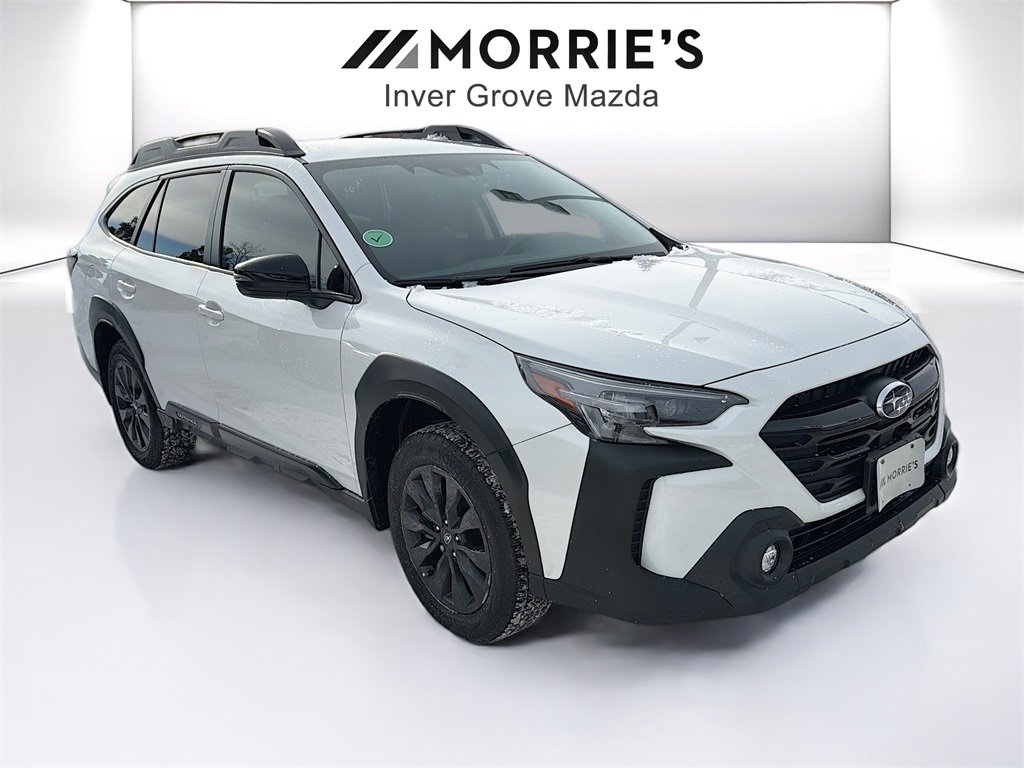 Used 2023 Subaru Outback Onyx Edition image 3