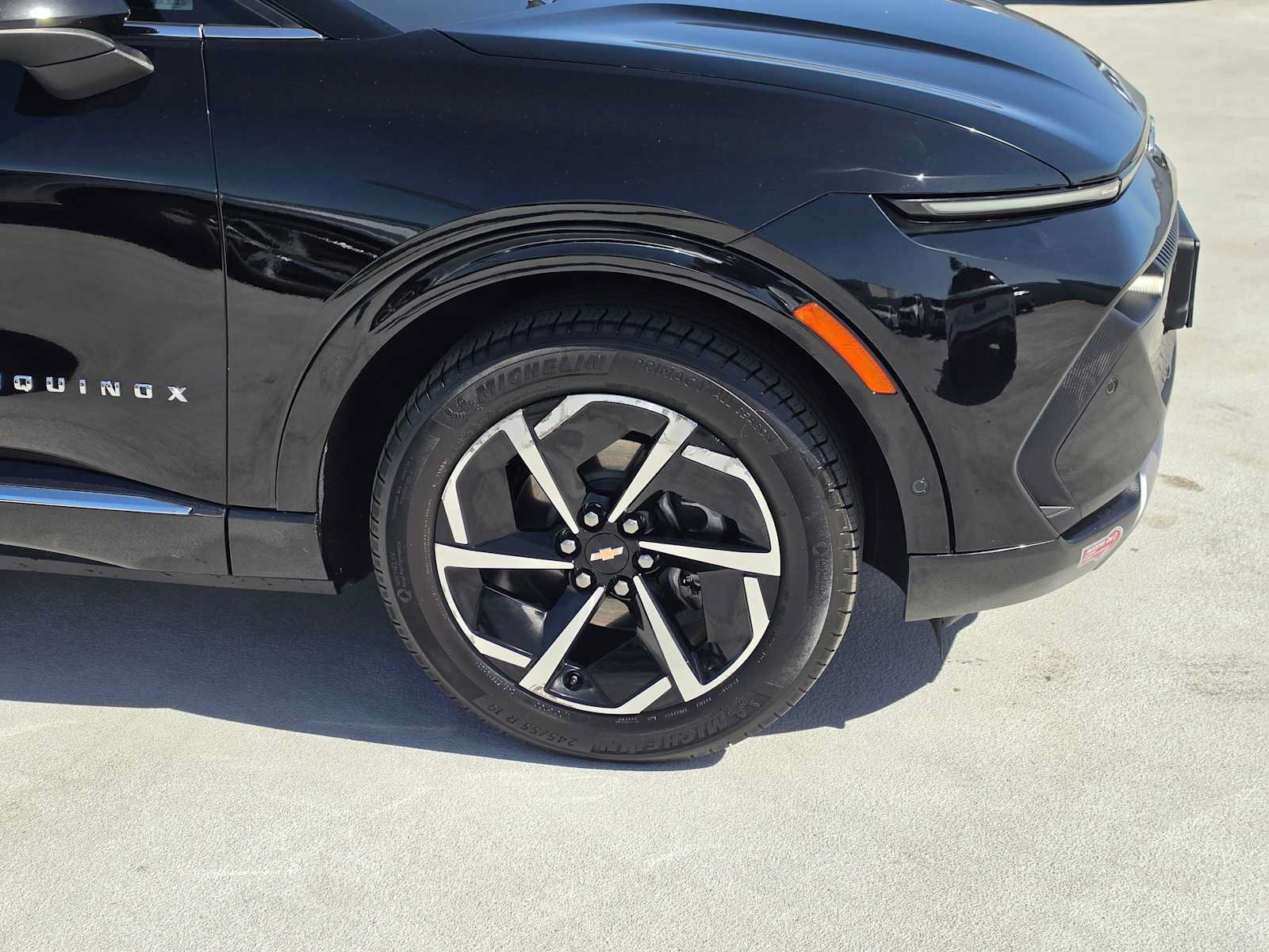 Used 2024 Chevrolet Equinox EV LT w/ Active Safety Package 3 FWD image 9