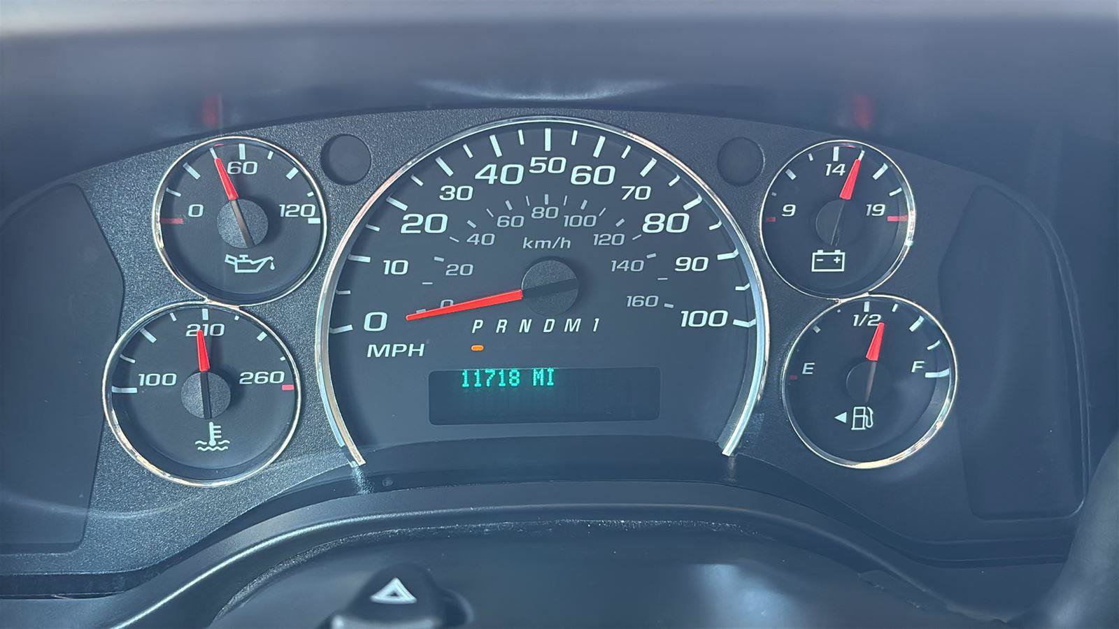 Used 2024 Chevrolet Express 2500 w/ Driver Convenience Package RWD image 24