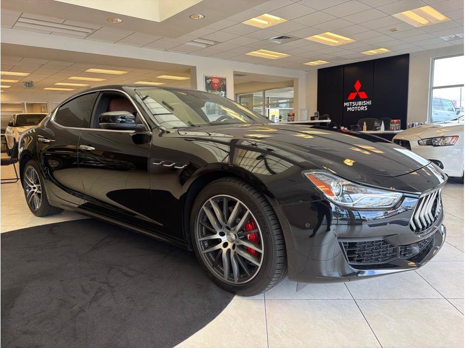Used 2019 Maserati Ghibli RWD image 3